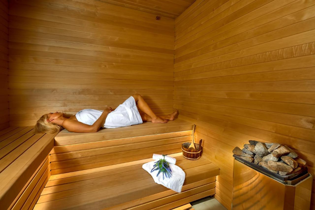 Wellness Hotel Orlik Kozarovice Exterior photo